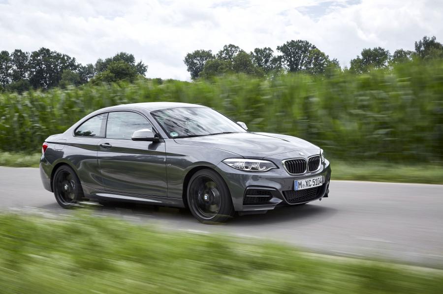  BMW M240i xDrive Coupe 2017 года  (WW) (фото 57 из 116)